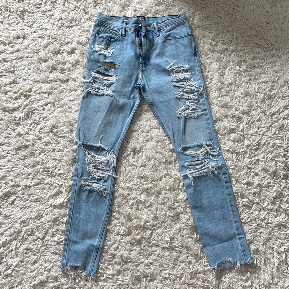 Men’s BDG ripped skinny jeans 31x32